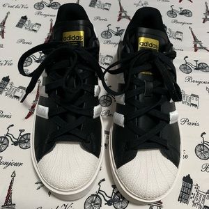 Women’s Adidas Original Superstar Bonega Size 9.5